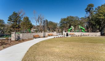 2804 Broome Ln, Beaufort, SC 29902