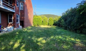 402 MORGANTOWN Rd, Reading, PA 19611