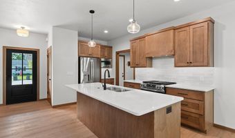 413 CARRIE LYNN Ave, Algoma, WI 54201