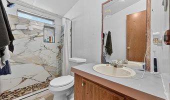 1103 Burnett Blvd, Alvarado, TX 76009