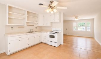 1111 Edgehill Dr, Benton, AR 72015