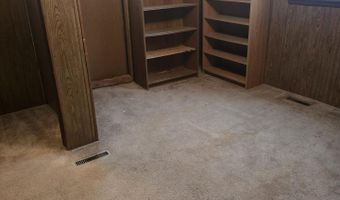 1123 Cottonwood Dr, Altoona, PA 16601