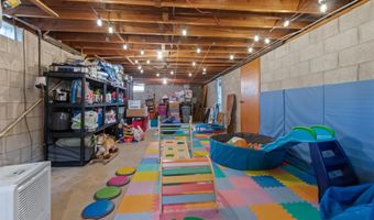 1343 W FRANKLIN St, Appleton, WI 54914