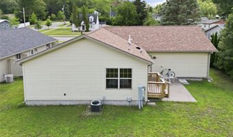 1012 Bartlett Ave, Altoona, WI 54720