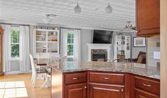 3560 Diamond Hill Rd, Cumberland, RI 02864