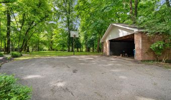 12104 Locust Ln, Anchorage, KY 40223