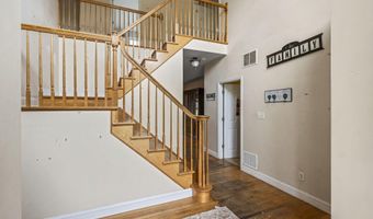 528 Vanderbilt Ave, Bayville, NJ 08721