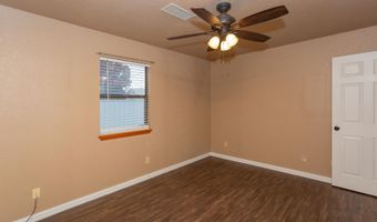 2105 W Briscoe Ave, Artesia, NM 88210