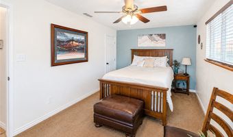 1402 S Saunders St, Aransas Pass, TX 78336
