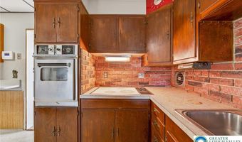 2831 W Columbia St, Allentown, PA 18104
