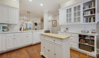126 Briarcliff Rd 2, Athens, GA 30606