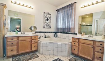 46 Rockland St, Barnegat, NJ 08005