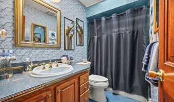 221 Lloyd Rd, Aberdeen, NJ 07747