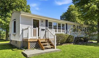 34 Crescent Dr, Akron, NY 14001