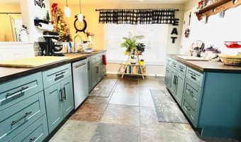 306 Shandell Dr, Bedford, IN 47421