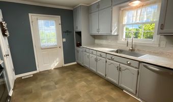 1321 Saylor Cir, Arab, AL 35016