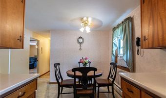 26 Anderson Ave, Coventry, RI 02816