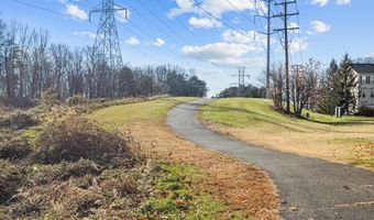 6208 LES DORSON Ln, Alexandria, VA 22315