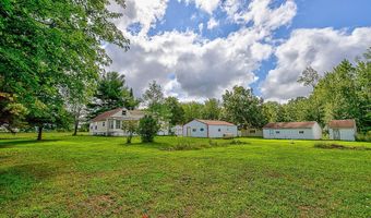 9905 52nd Ave, Allendale, MI 49401