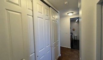 8 Whittier Pl 17D, Boston, MA 02114