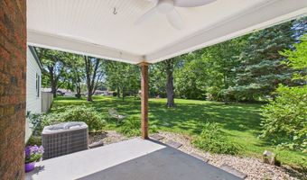 5 Willow Rd, Anderson, IN 46011