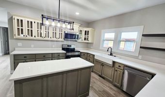 2023 East Ave, Baxter Springs, KS 66713