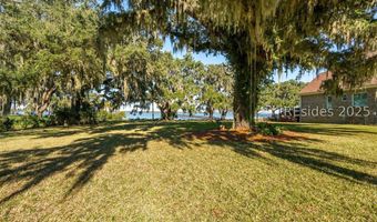 210 Old Plantation Dr, Beaufort, SC 29907