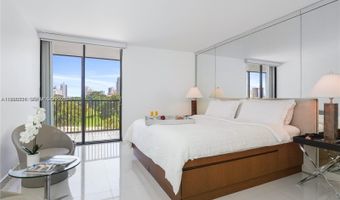 20379 W Country Club Dr 536, Aventura, FL 33180