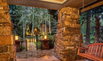 520 W Smuggler St, Aspen, CO 81611