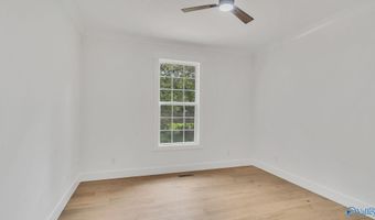 1392 Locust Dr, Arab, AL 35016