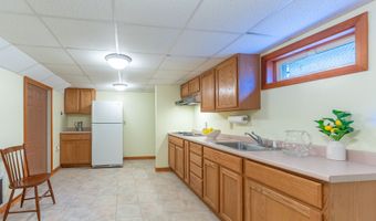 16 Gooseneck Hill Rd, Canterbury, CT 06331