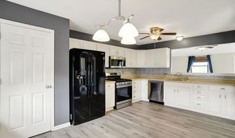 248 Eastview Dr, Bargersville, IN 46106