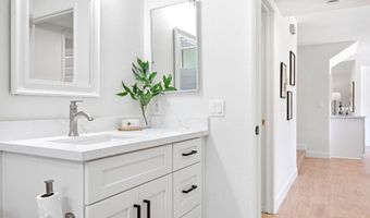 27833 Via Amistosa, Agoura Hills, CA 91301