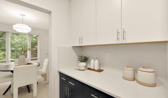 2400 41ST St NW 212, Washington, DC 20007