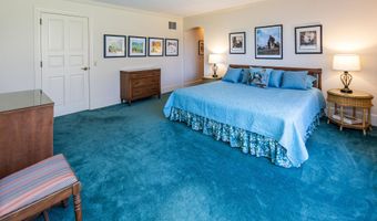 18 Greenway Ct, Bar Harbor, ME 04609