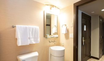 210 Offerson Rd R-214/32, Beaver Creek, CO 81620