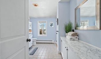 11 O'Donnell Rd, Middletown, RI 02842