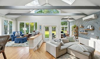 309 Foreside Rd, Falmouth, ME 04105