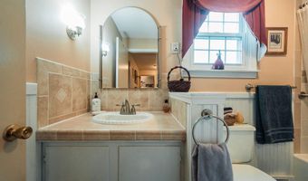 3 Mathews Ave, Bath, ME 04530