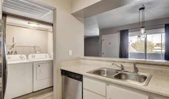 1544 Hialeah Dr D, Las Vegas, NV 89119