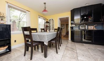 6789 LITTLE FALLS Rd, Arlington, VA 22213