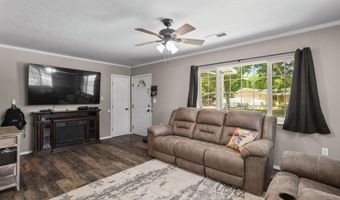 19885 Loop St, Anderson, CA 96007