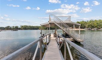 5966 Nachoochee Trl, Flowery Branch, GA 30542