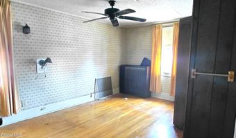 49 Ramsey Pl, Albany, NY 12208