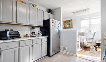 7011 MURRAY Ln, Annandale, VA 22003