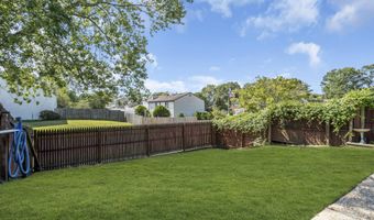 2 Lee Ct, Barnegat, NJ 08005