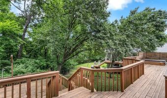 501 Echo Hill Ct, Ballwin, MO 63021
