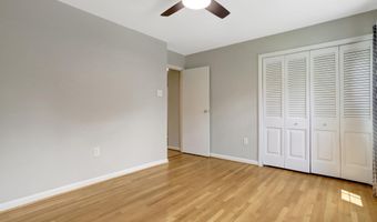 8302 NIGHTINGALE Ct, Annandale, VA 22003
