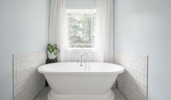 8260 Smacks Run Creek Ln, Amelia, VA 23002