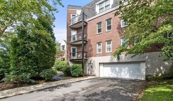 97 Anderer Ln 105, Boston, MA 02132